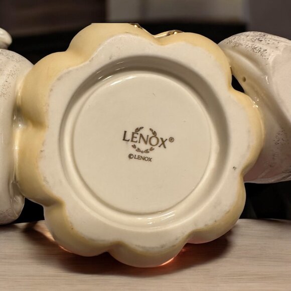 Lenox Tea Light Candle Holder Pumpkin with Three Ghosts Halloween Decoration - Picture 3 of 3